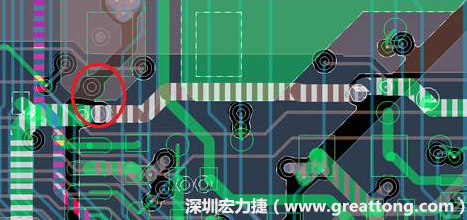 慢慢確認(rèn)CAF發(fā)生的位置后，可以配合Gerber查看PCB的結(jié)構(gòu)是否有通孔太近或是線路太近的問(wèn)題。