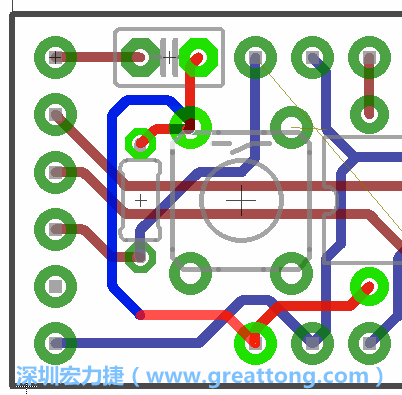 為了要?jiǎng)?chuàng)造一個(gè)電路通道，首先要先點(diǎn)擊重置開關(guān)的連結(jié)點(diǎn)進(jìn)行布線，在電路板的背面繪制線路直到其它線路前的乾淨(jìng)區(qū)域。