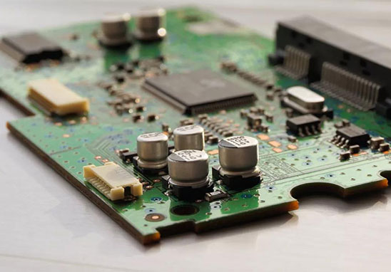 PCB制板工藝中的過孔塞油是什么意思？